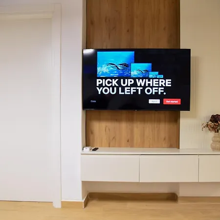 Finn Modern Seaside * דורס