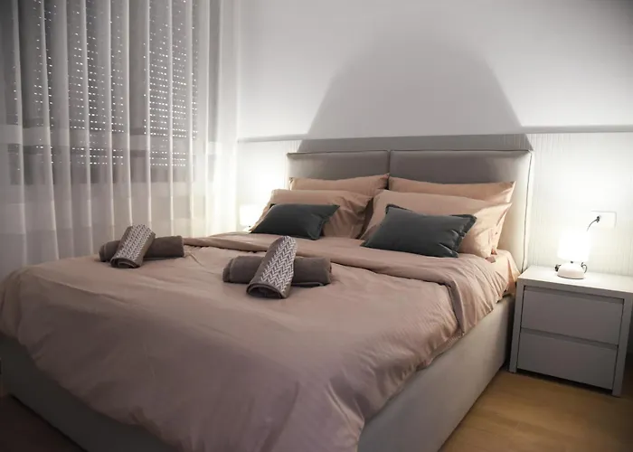 Finn Modern Seaside Durrës