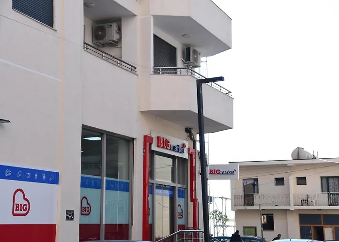 Finn Modern Seaside *